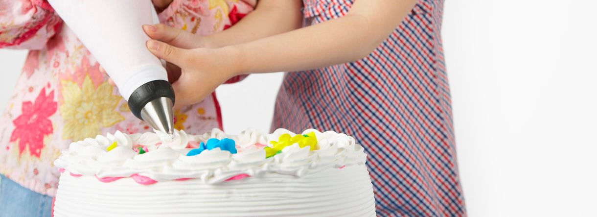 Anak Bosan di Rumah? Yuk, Lakuin 7 Aktivitas Ini