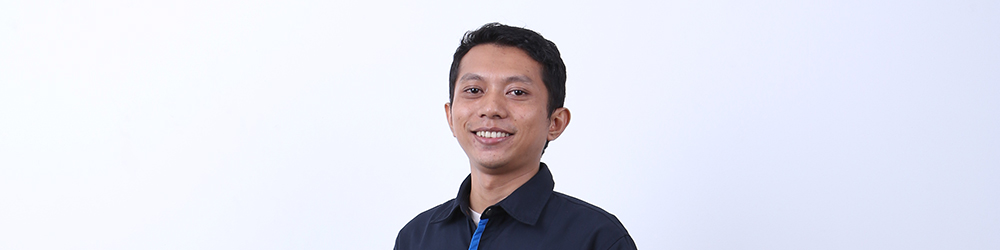 Bapak Sugeng, Mantan Supervisor yang Beralih Jadi Pahlawan Kebersihan
