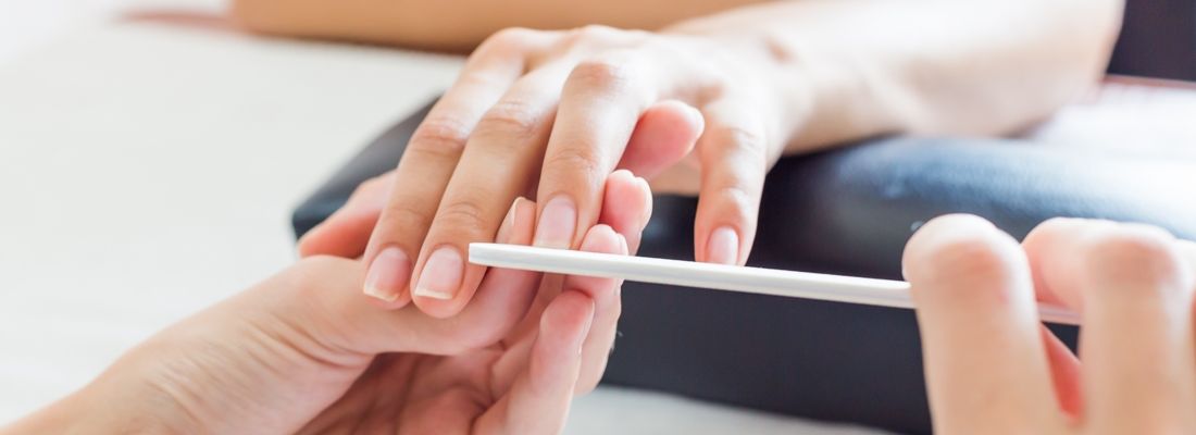 Kenapa Rutin Manicure dan Pedicure Penting? Cek di Sini!