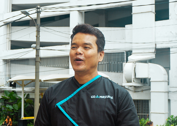 Bapak Irpan Achmad, Belajar Teknik Massage Sampai ke Bali